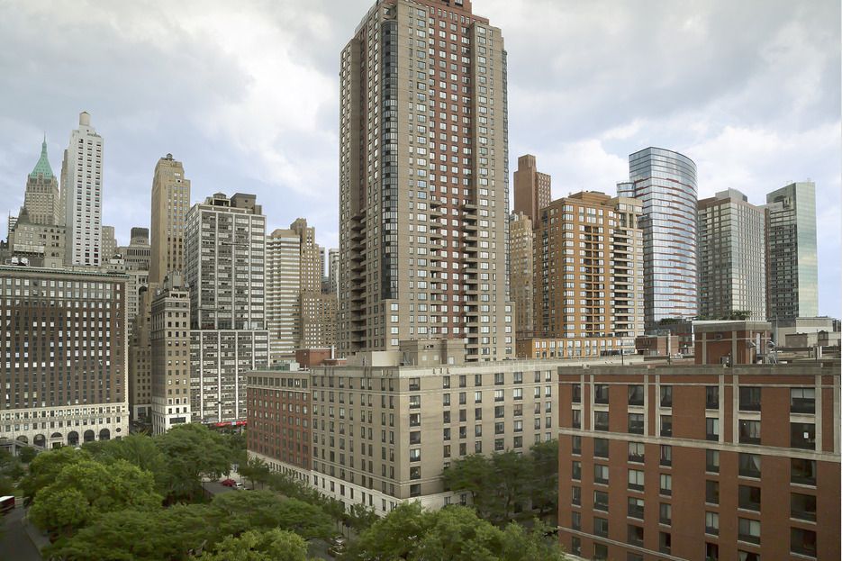 One Rector Park 333 Rector Place Battery Park City condos for sale